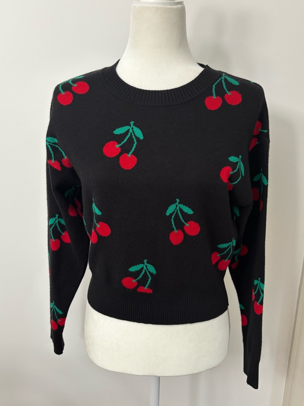 No Boundaries Cherry Print Sweater Black Red 🍒 Y2K Cropped Knit XS 0-2